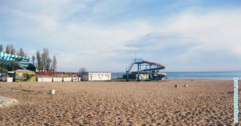 пляж отеля Рохат на Иссык-Куле